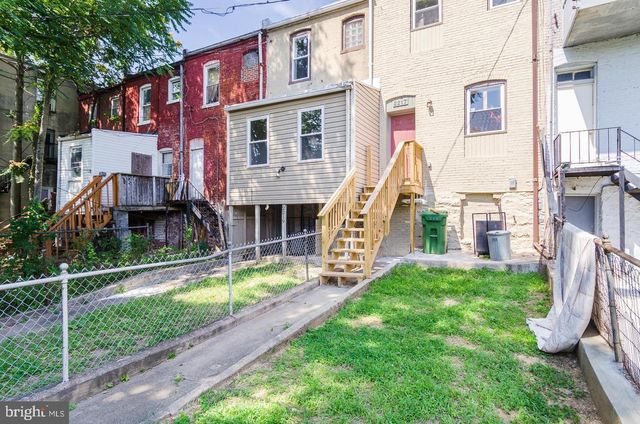 2217 W BALTIMORE ST, Baltimore, MD 21223