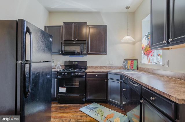 2217 W BALTIMORE ST, Baltimore, MD 21223