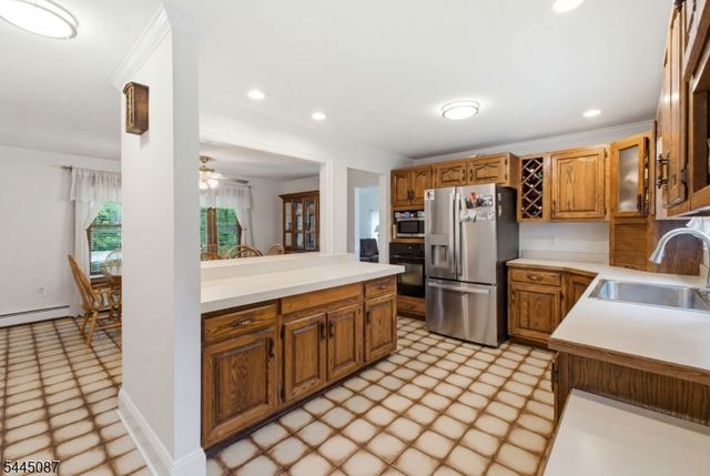 80 Reynolds Ave, Parsippany-troy Hills Twp., NJ 07054