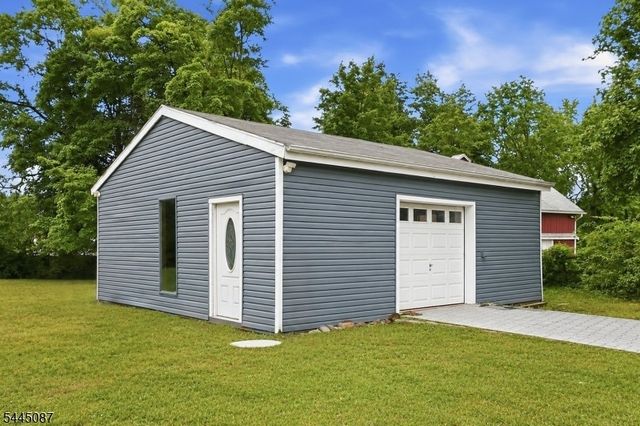 80 Reynolds Ave, Parsippany-troy Hills Twp., NJ 07054