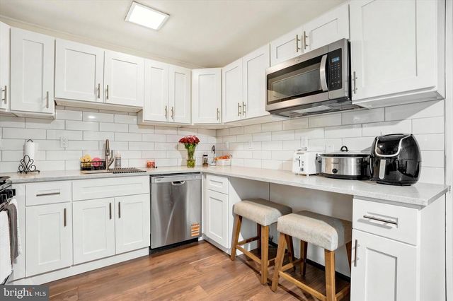 59 QUAIL RD, Levittown, PA 19057