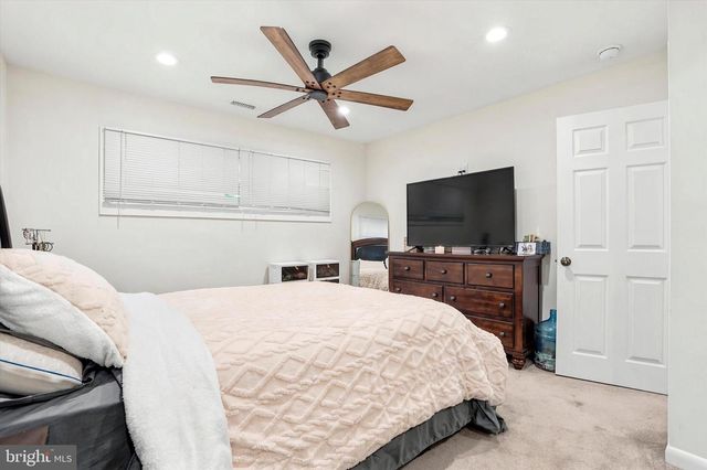 59 QUAIL RD, Levittown, PA 19057