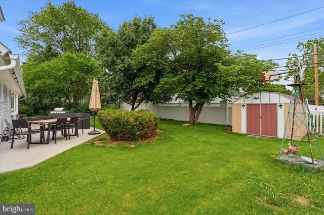 59 QUAIL RD, Levittown, PA 19057