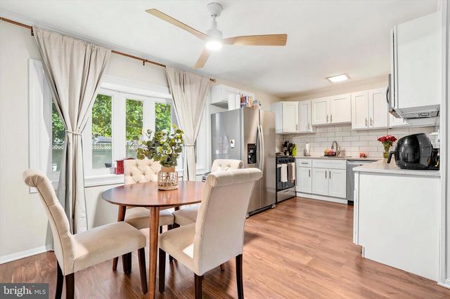 59 QUAIL RD, Levittown, PA 19057