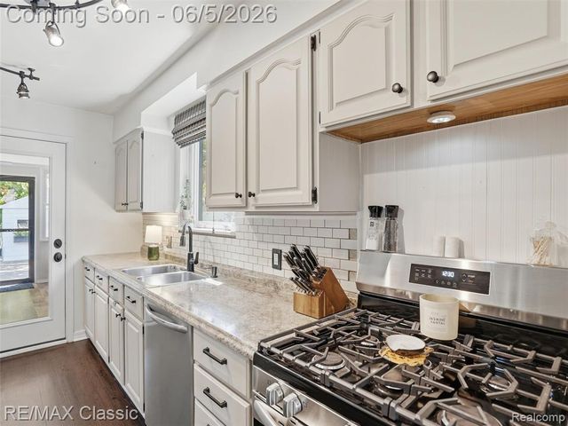 724 N Mildred Street, Dearborn, MI 48128