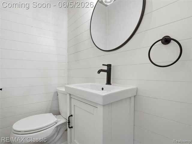 724 N Mildred Street, Dearborn, MI 48128
