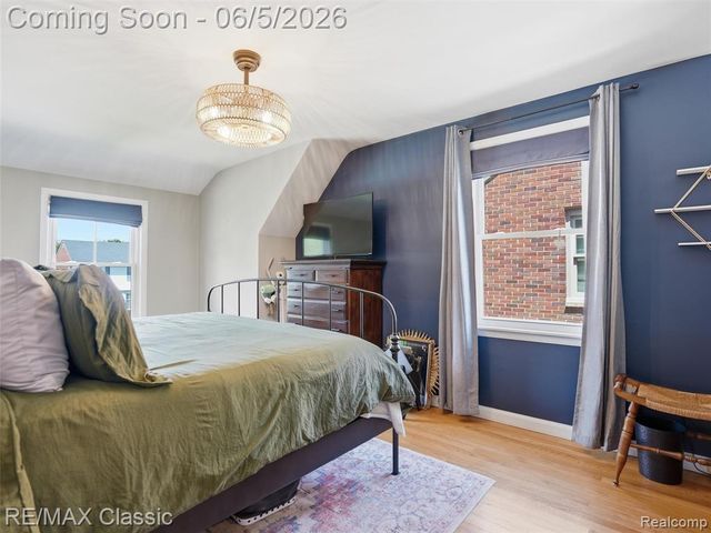 724 N Mildred Street, Dearborn, MI 48128