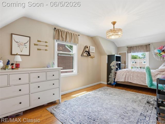724 N Mildred Street, Dearborn, MI 48128