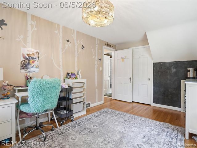 724 N Mildred Street, Dearborn, MI 48128