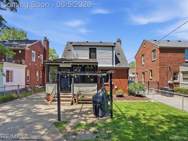 724 N Mildred Street, Dearborn, MI 48128