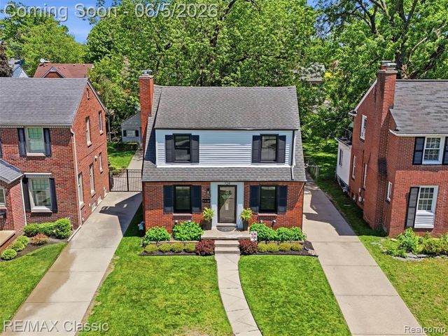 724 N Mildred Street, Dearborn, MI 48128