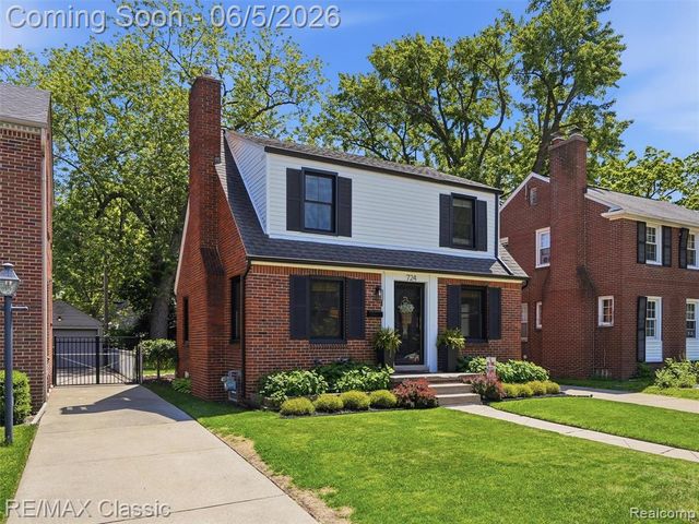 724 N Mildred Street, Dearborn, MI 48128