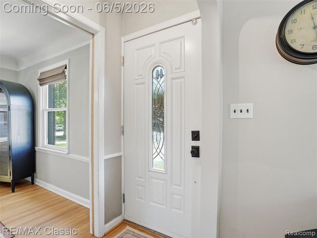 724 N Mildred Street, Dearborn, MI 48128
