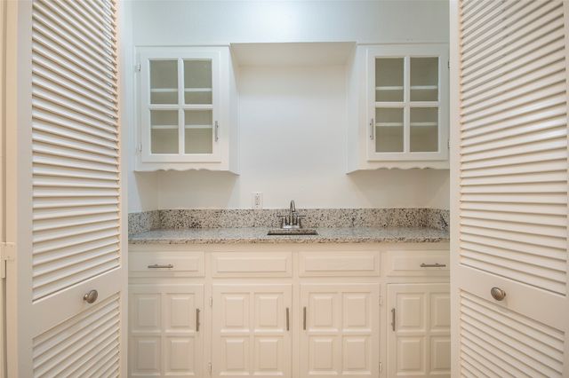 1700 Prestonwood Drive, Arlington, TX 76012
