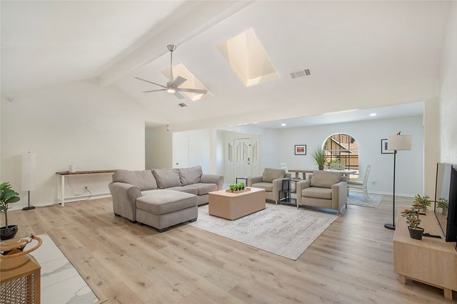 1700 Prestonwood Drive, Arlington, TX 76012