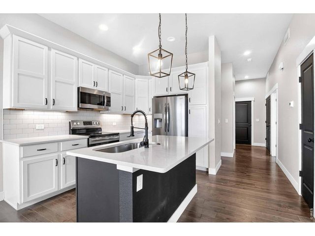 5087 River Roads Dr, Timnath, CO 80547