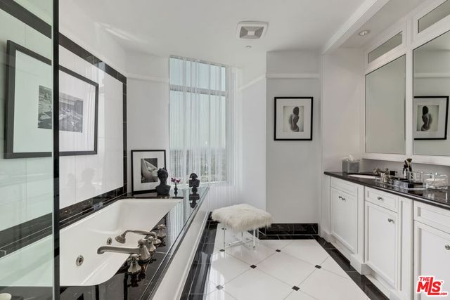 1 W Century Drive 17C, Los Angeles, CA 90067