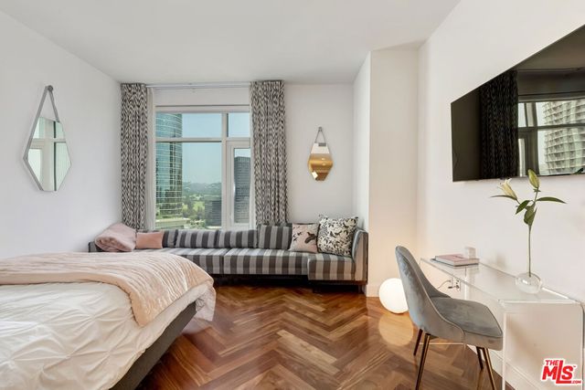 1 W Century Drive 17C, Los Angeles, CA 90067