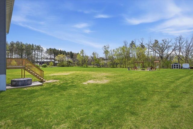 999 152nd Avenue, New Richmond, WI 54017