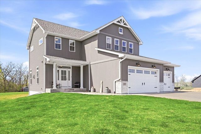 999 152nd Avenue, New Richmond, WI 54017