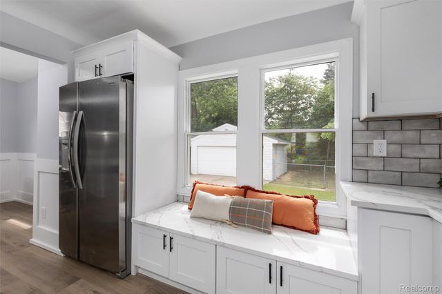 200 Alice Avenue, Bloomfield Hills, MI 48302