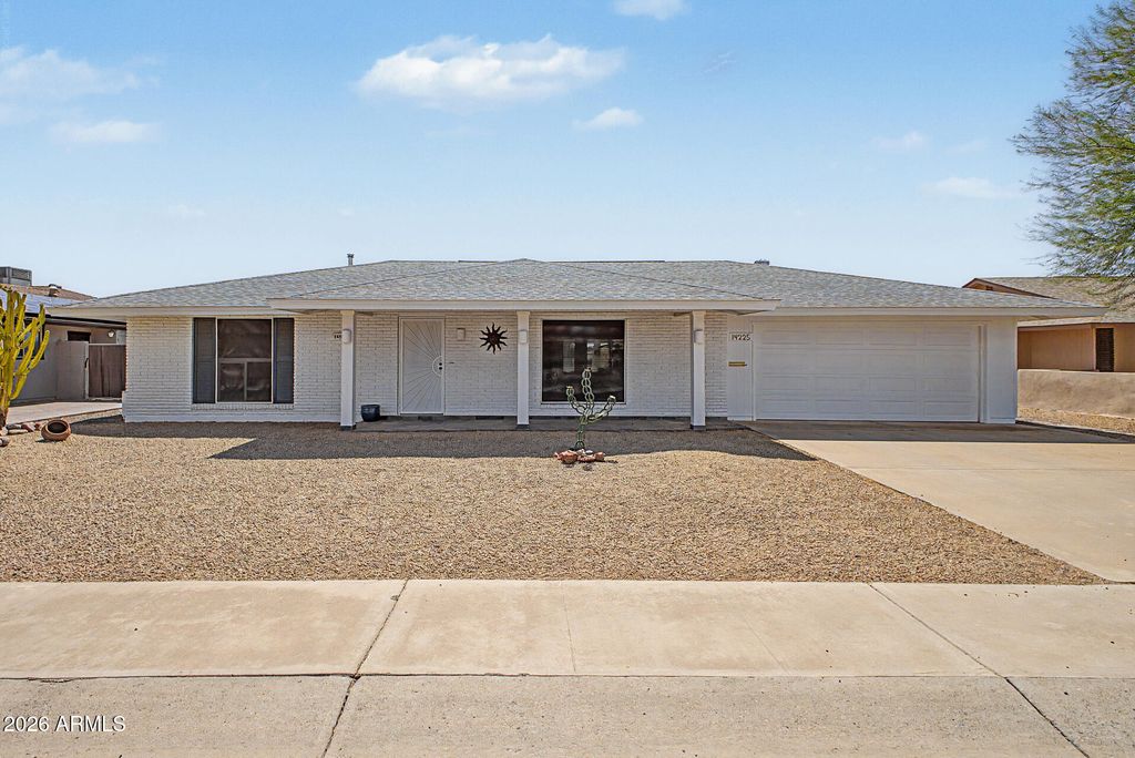14225 N BOLIVAR Drive, Sun City, AZ 85351 — exterior