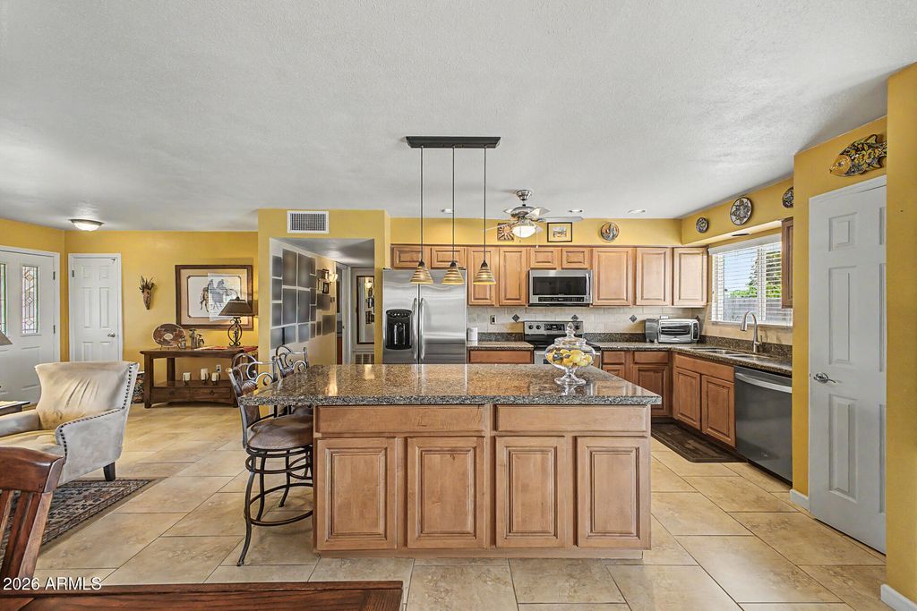 14225 N BOLIVAR Drive, Sun City, AZ 85351 — photo 4
