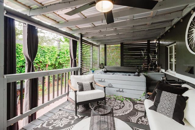 210 49 TH STREET N, St Petersburg, FL 33710