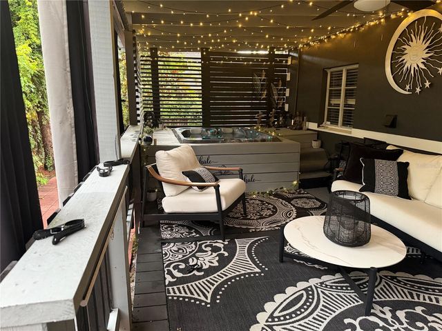 210 49 TH STREET N, St Petersburg, FL 33710
