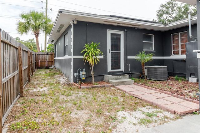 210 49 TH STREET N, St Petersburg, FL 33710
