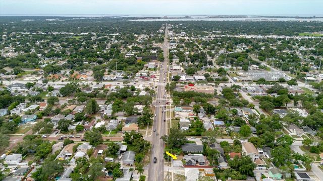 210 49 TH STREET N, St Petersburg, FL 33710