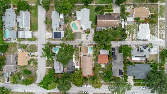 210 49 TH STREET N, St Petersburg, FL 33710