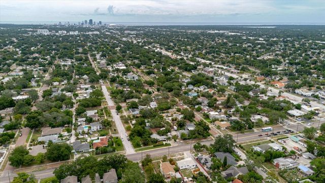 210 49 TH STREET N, St Petersburg, FL 33710