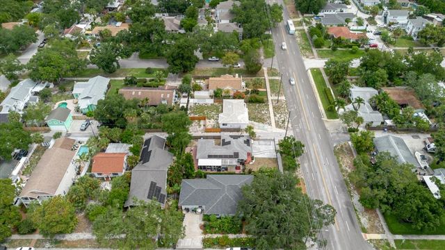 210 49 TH STREET N, St Petersburg, FL 33710