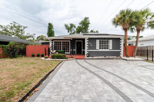 210 49 TH STREET N, St Petersburg, FL 33710