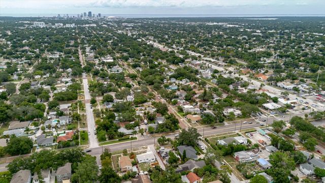 210 49 TH STREET N, St Petersburg, FL 33710