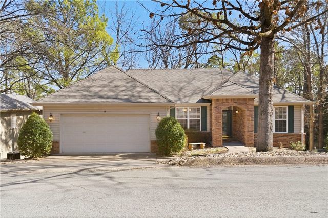 6 E Williamsburg Lane, Bella Vista, AR 72715