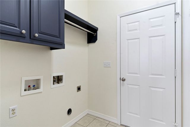 6 E Williamsburg Lane, Bella Vista, AR 72715