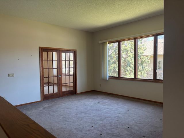 17703 Landmark Court, Lakeville, MN 55044