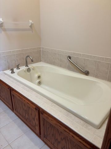 17703 Landmark Court, Lakeville, MN 55044