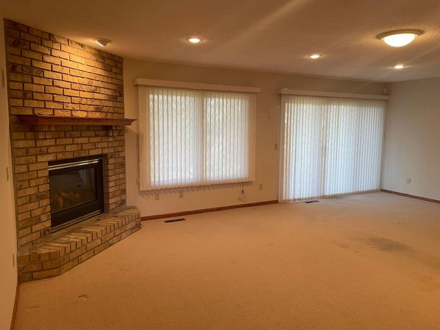 17703 Landmark Court, Lakeville, MN 55044