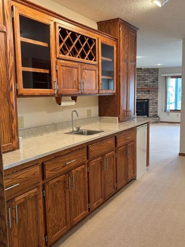 17703 Landmark Court, Lakeville, MN 55044