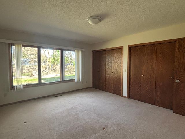 17703 Landmark Court, Lakeville, MN 55044