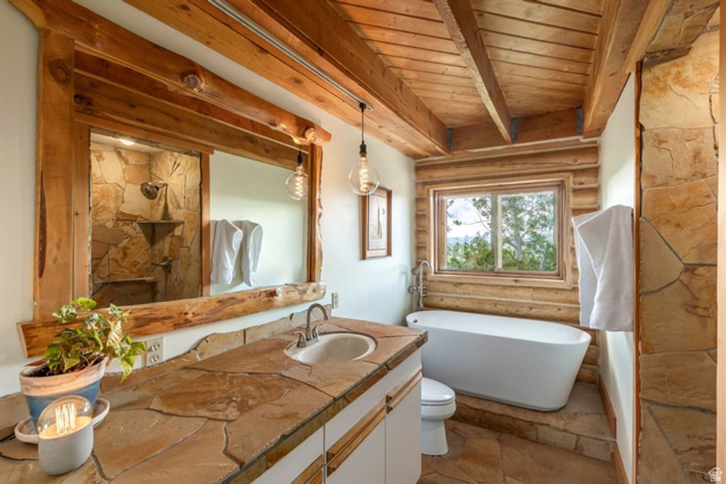 Image 4 of property listing at 442 SPLENDOR RD, Kamas, UT 84036