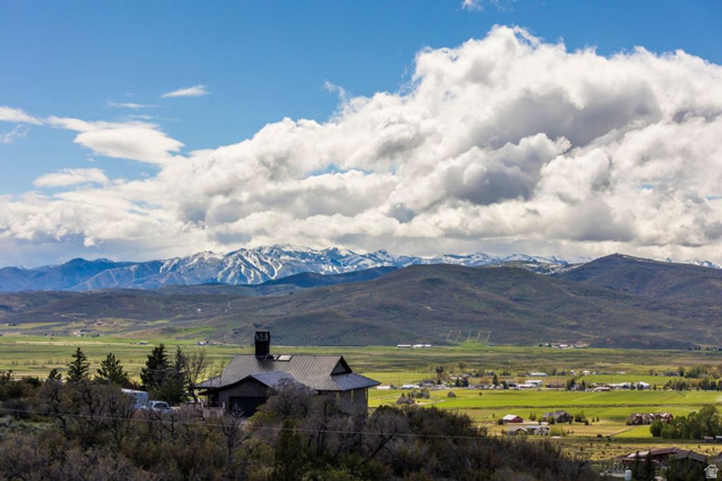 Image 8 of property listing at 442 SPLENDOR RD, Kamas, UT 84036