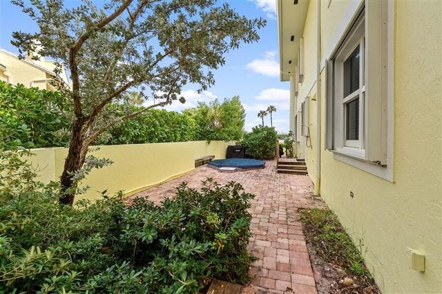 5111 N Ocean Boulevard A, Ocean Ridge, FL 33435