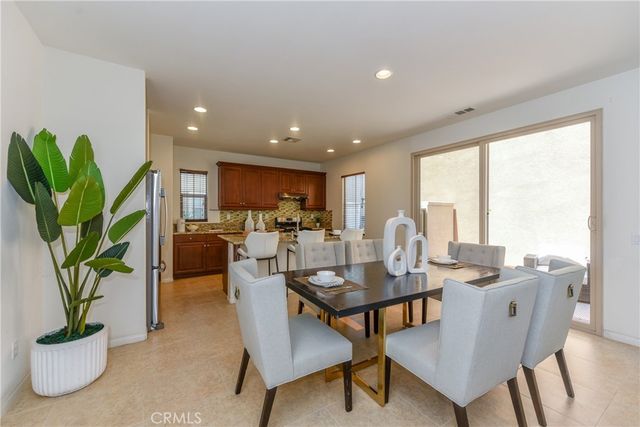 77 Keepsake 44, Irvine, CA 92618