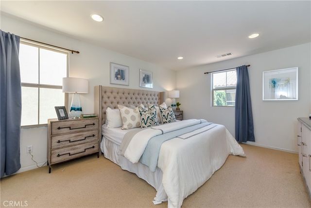 77 Keepsake 44, Irvine, CA 92618