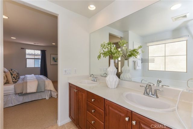 77 Keepsake 44, Irvine, CA 92618
