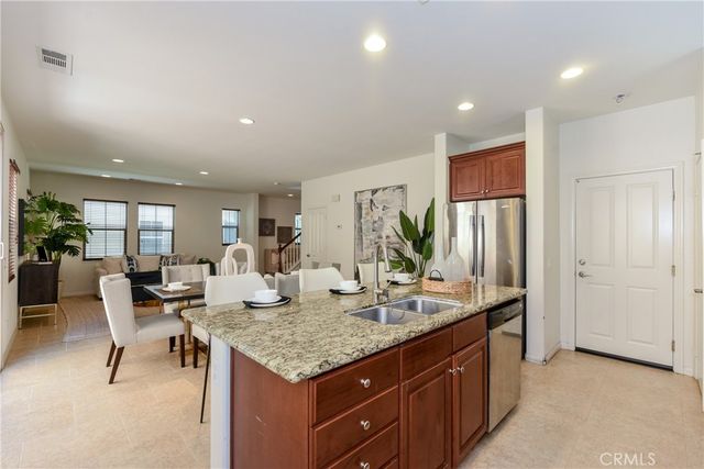 77 Keepsake 44, Irvine, CA 92618